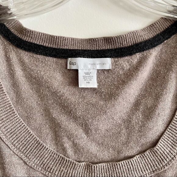 GAP oversized pullover sweater made with silk - Picture 2 of 2